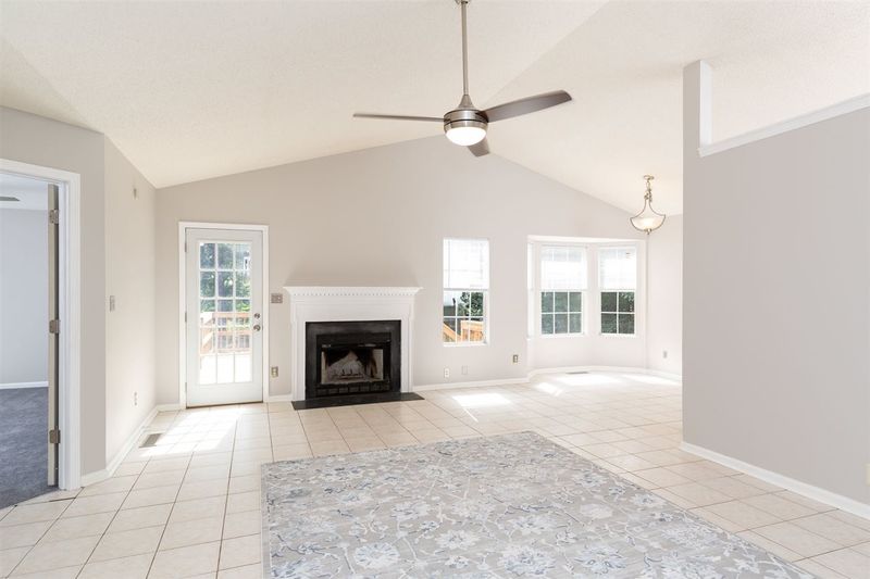 7012 Sandy Pines Dr, Youngsville, NC 27596