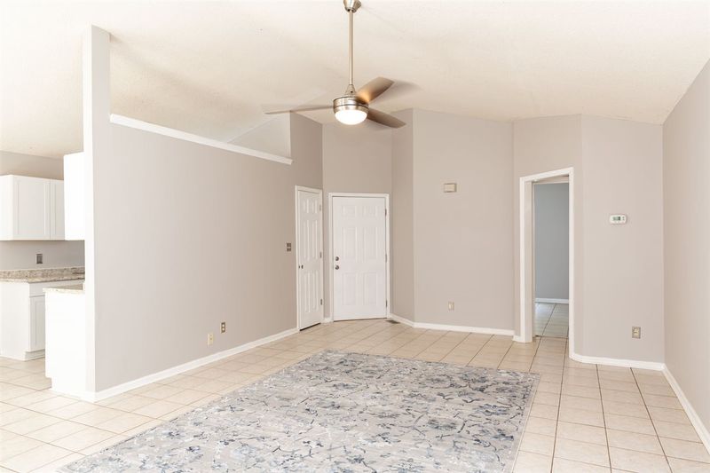 7012 Sandy Pines Dr, Youngsville, NC 27596