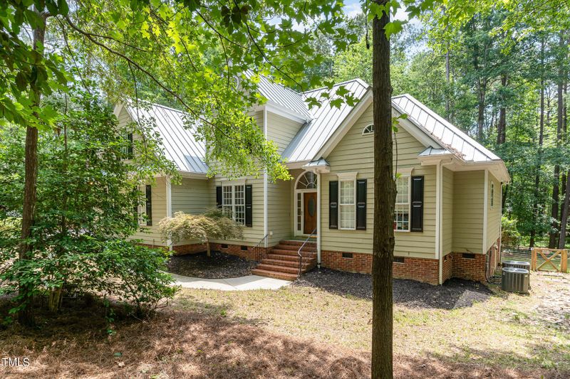 7013 Landingham Dr, Willow Springs, NC 27592