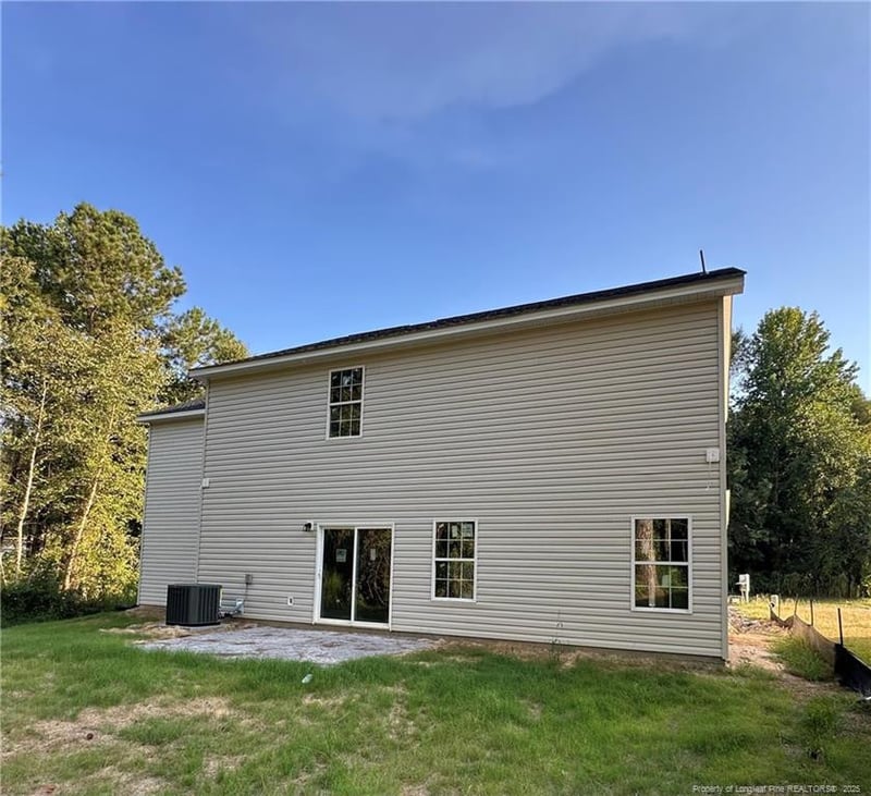 7014 Summerlin Dr, Fayetteville, NC 28306