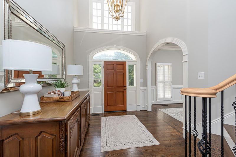 7016 Ridge Dr, Raleigh, NC 27615