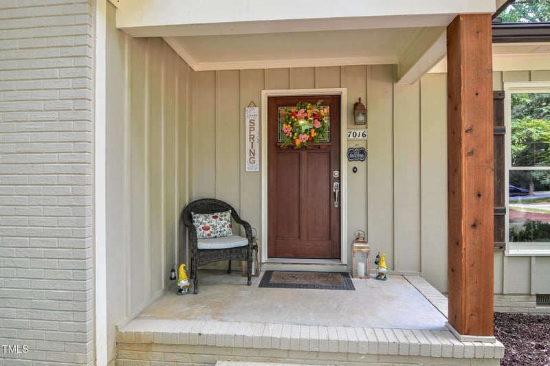 7016 Valley Dr, Raleigh, NC 27612
