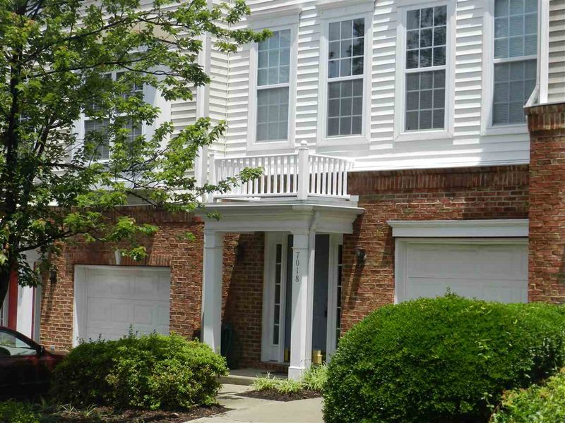 7018 Mead Ln, Raleigh, NC 27613