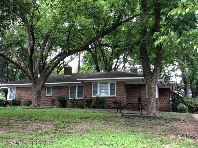 702 704 S 3rd St, Lillington, NC 27546