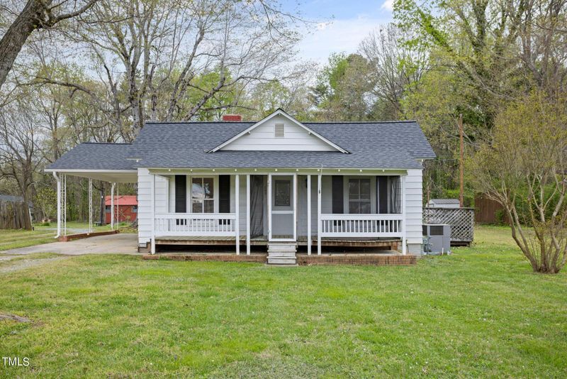 702 S 8th St, Mebane, NC 27302