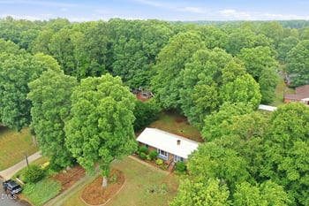 702 9th St, Mebane, NC 27302