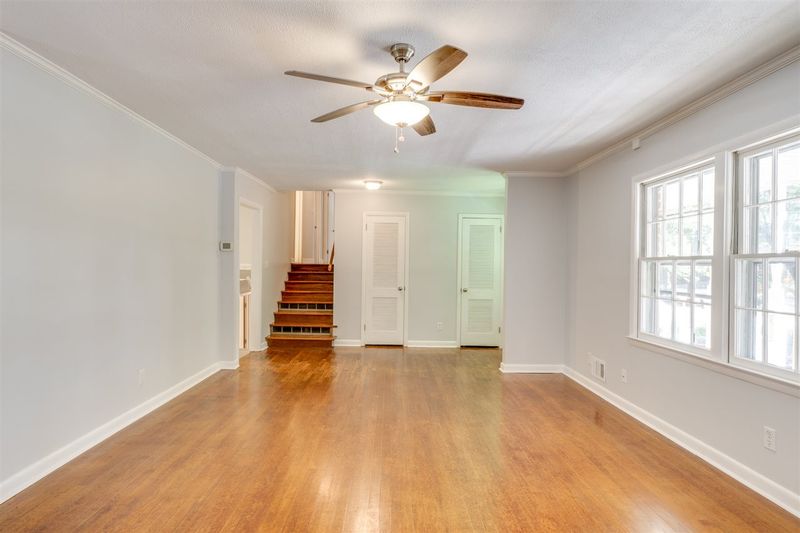702 Austin Ave, Cary, NC 27518