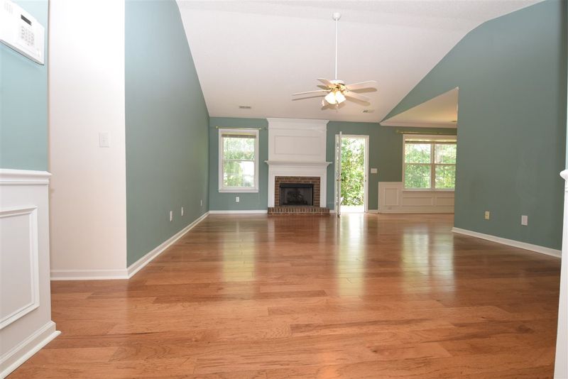 702 Bellmeade Bay Dr, Durham, NC 27703