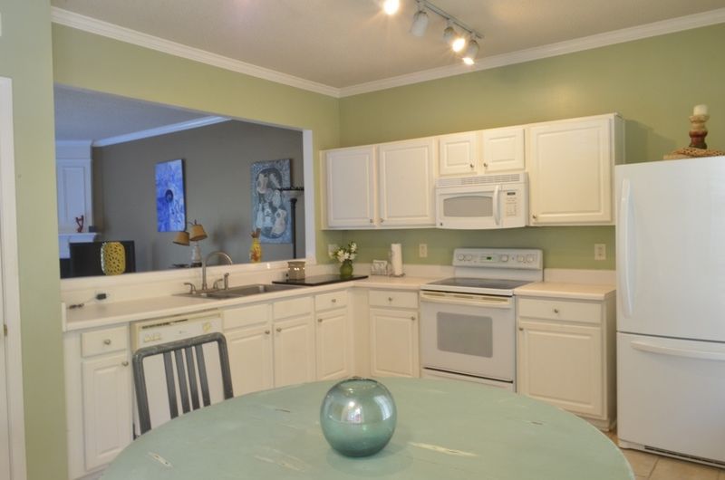 702 Canyon Lake Cir, Morrisville, NC 27560