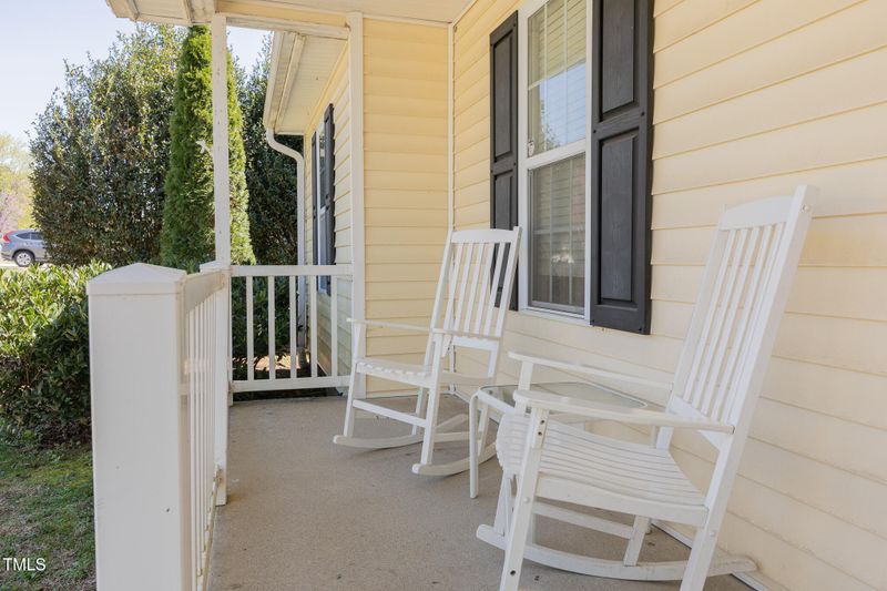 702 E Chatham St, Apex, NC 27502