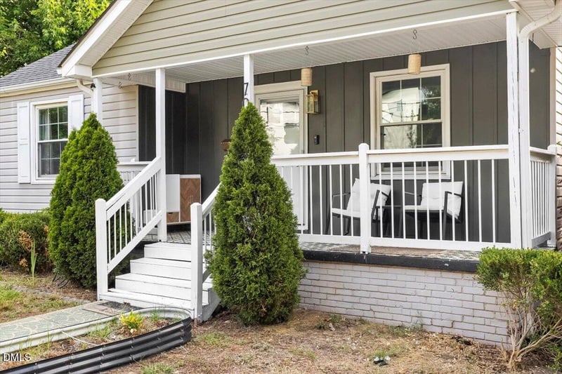 702 Colleton Rd, Raleigh, NC 27610