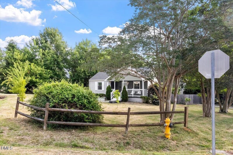 702 Colleton Rd, Raleigh, NC 27610