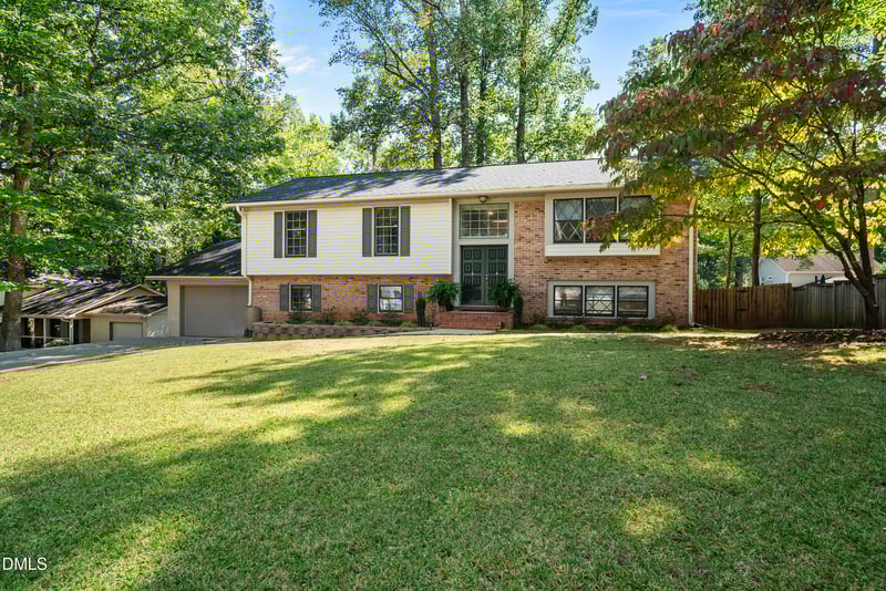 702 Delmar Rd, Cary, NC 27511