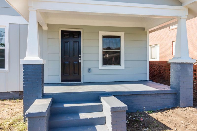 702 E Divine St, Dunn, NC 28334