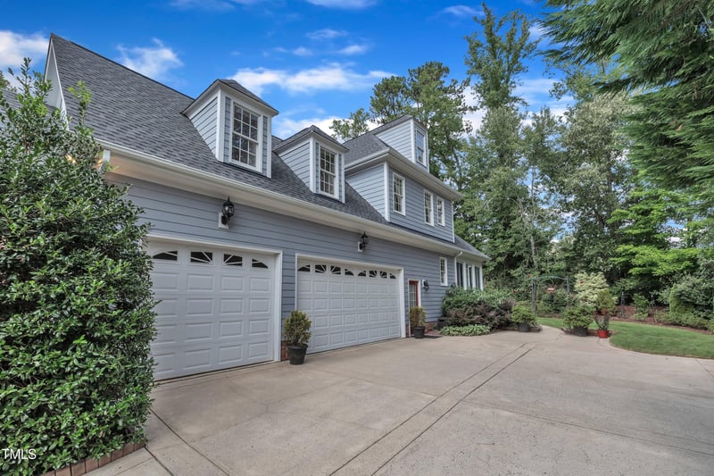702 Edgemore Ave, Cary, NC 27519