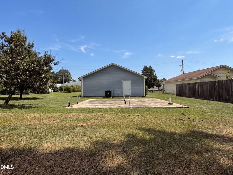 702 S Fayetteville Ave, Dunn, NC 28334