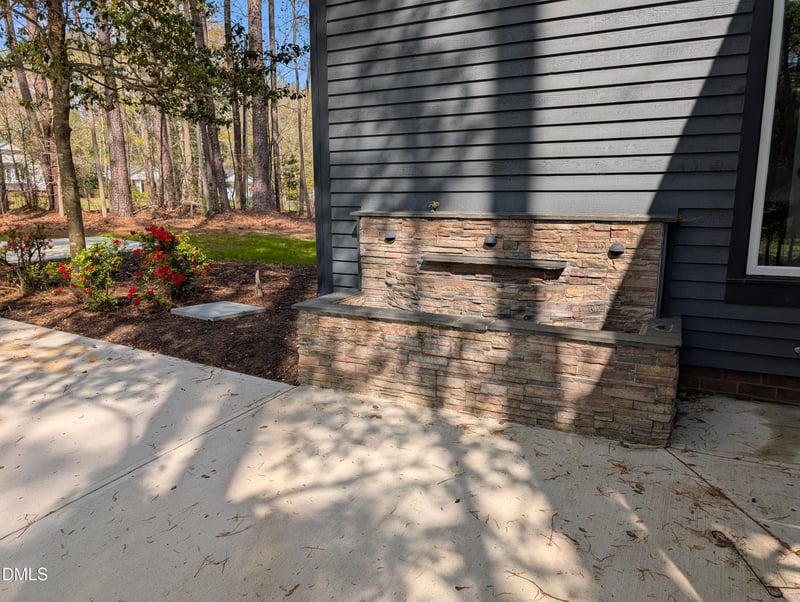 702 Hillandale Ln, Garner, NC 27529