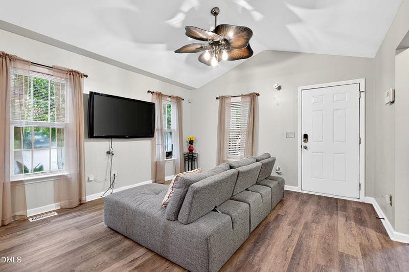 702 Jones St, Raleigh, NC 27601
