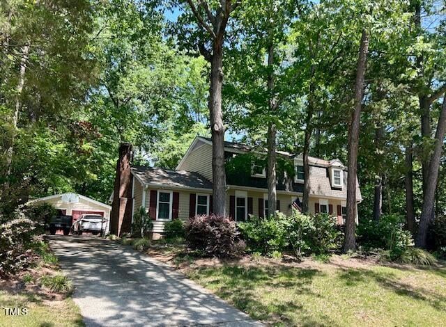 702 Longleaf Dr, Chapel Hill, NC 27517