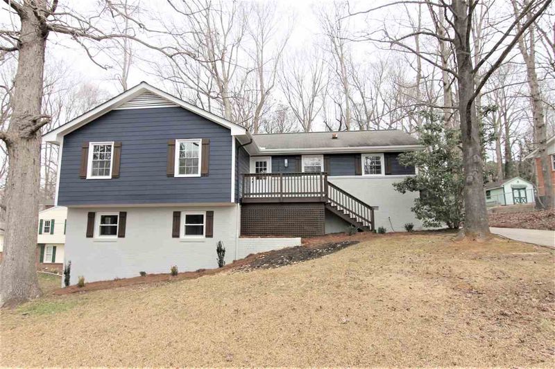 702 Madison Ave, Cary, NC 27511