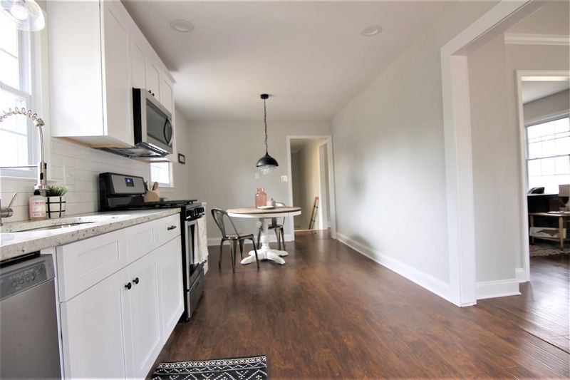 702 Madison Ave, Cary, NC 27511