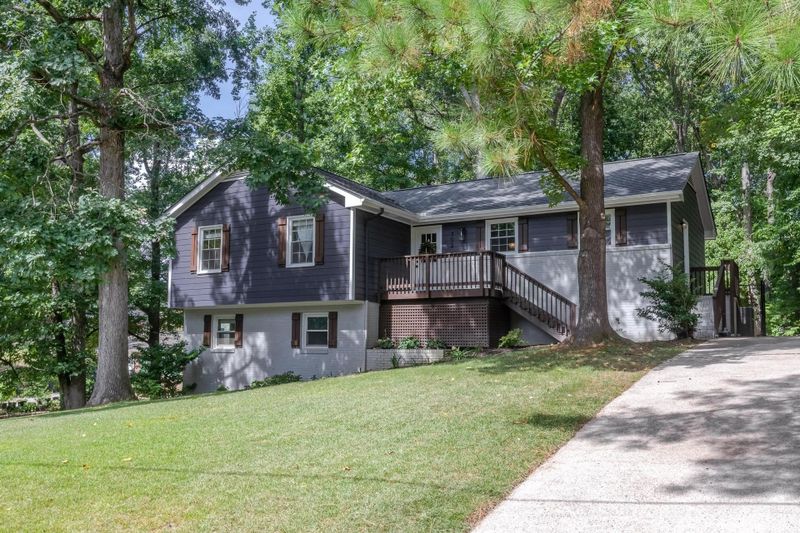 702 Madison Ave, Cary, NC 27513