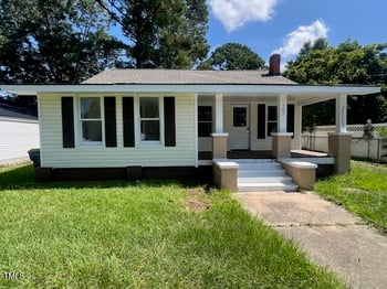 702 Main St, Benson, NC 27504