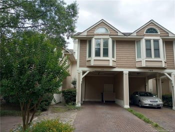 702 Marketview Ct, Fayetteville, NC 28301