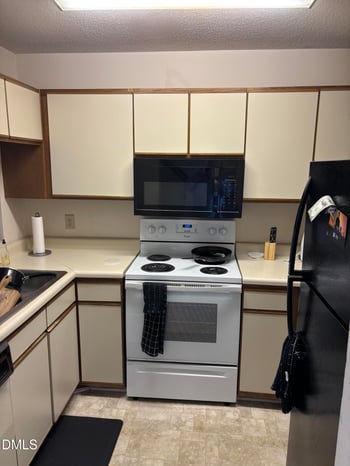 702 Martin Luther King Jr Blvd #C8, Chapel Hill, NC 27514