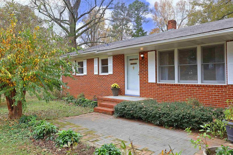 702 Nellane Dr, Garner, NC 27529