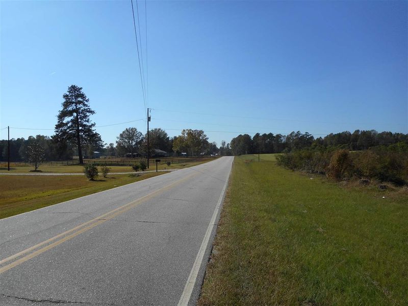702 Old Halifax Rd, Louisburg, NC 27549