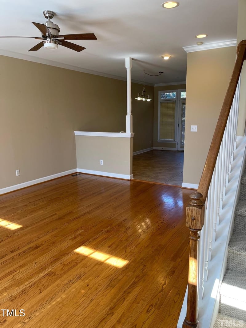 702 Parkham Ln, Raleigh, NC 27603