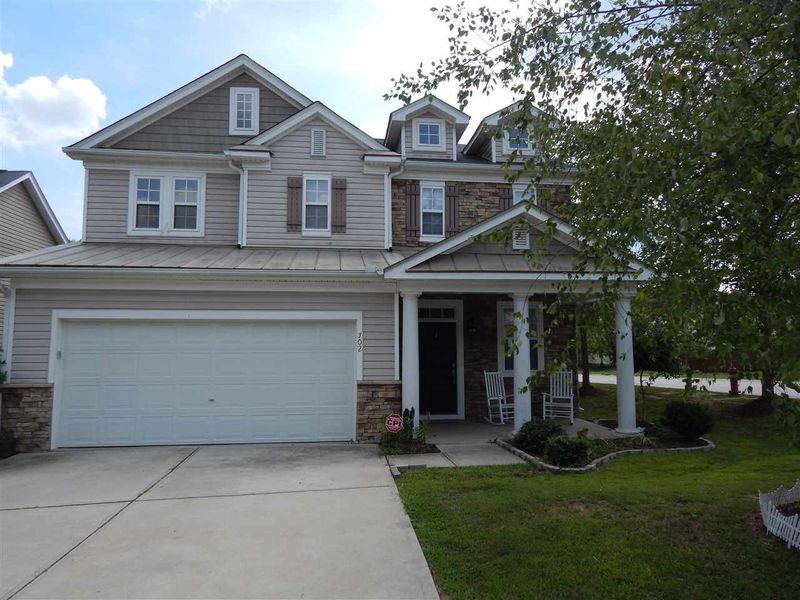 702 Pebblestone Dr, Durham, NC 27703