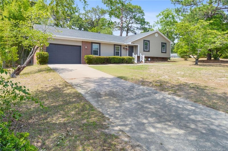 702 Platinum St, Fayetteville, NC 28311