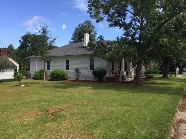 702 S Second St, Smithfield, NC 27577