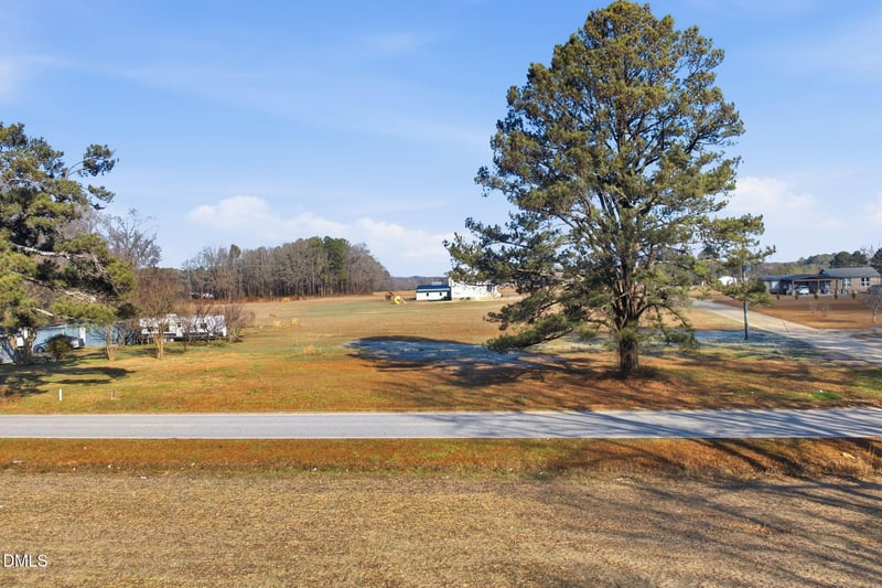 702 Short Journey Rd, Smithfield, NC 27577