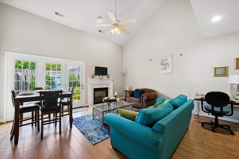 702 Teague Pl, Durham, NC 27707