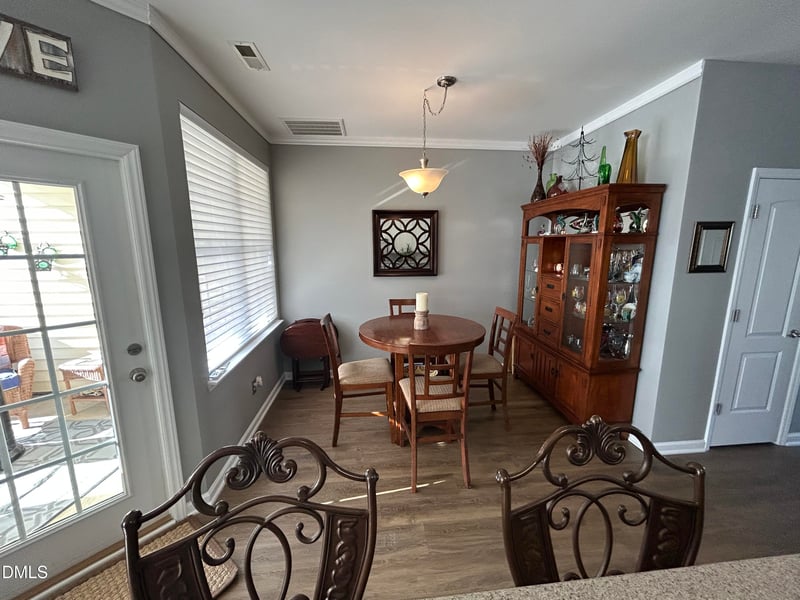 702 Village Lake Dr, Mebane, NC 27302