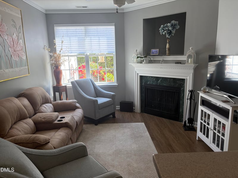 702 Village Lake Dr, Mebane, NC 27302