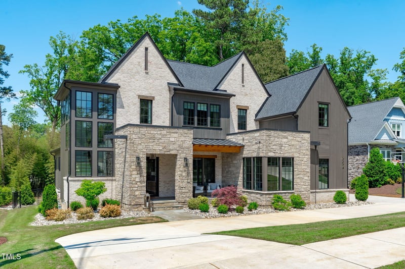 702 Wimbleton Dr, Raleigh, NC 27609