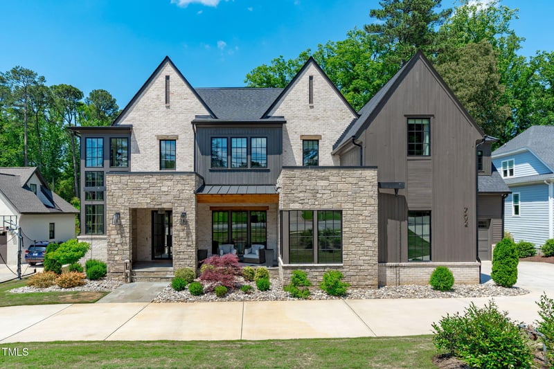 702 Wimbleton Dr, Raleigh, NC 27609