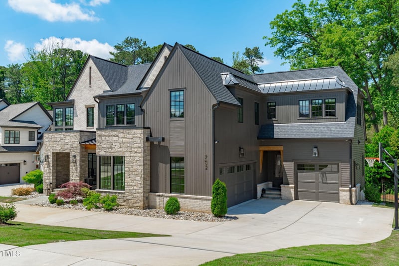 702 Wimbleton Dr, Raleigh, NC 27609