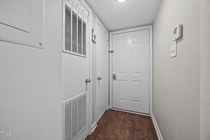 7020 Longstreet Dr #A, Raleigh, NC 27615
