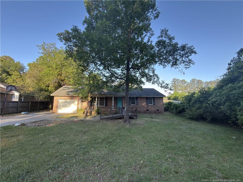 7020 Lure Ct, Fayetteville, NC 28311
