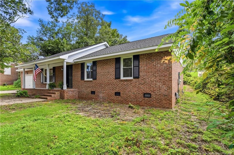 7020 Lure Ct, Fayetteville, NC 28311
