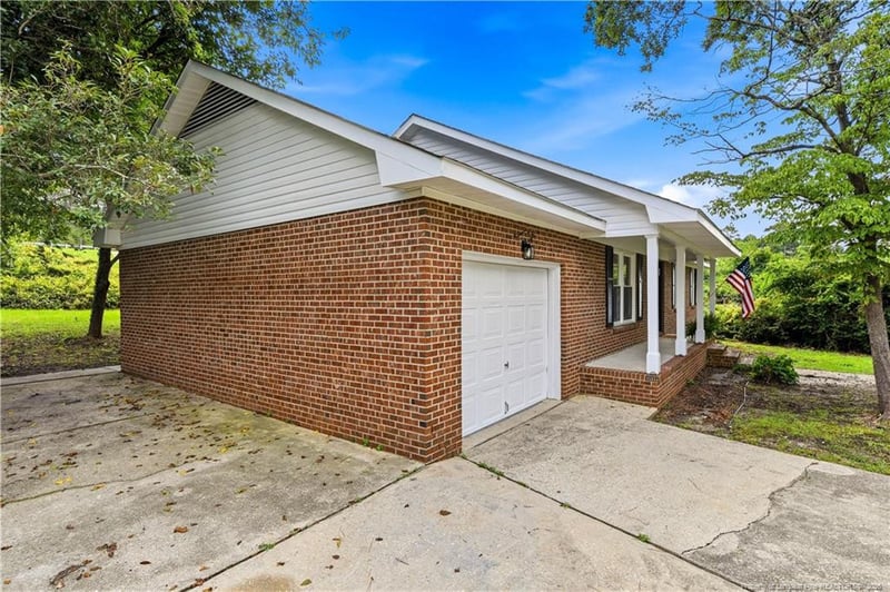7020 Lure Ct, Fayetteville, NC 28311