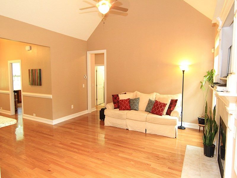 7020 Windover Dr, Durham, NC 27712