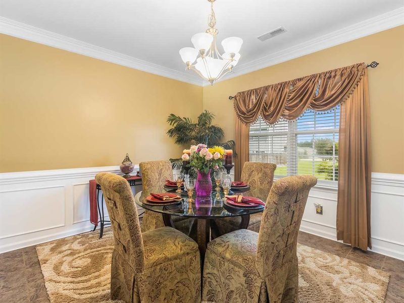 7021 Spanglers Spring Way, Raleigh, NC 27610