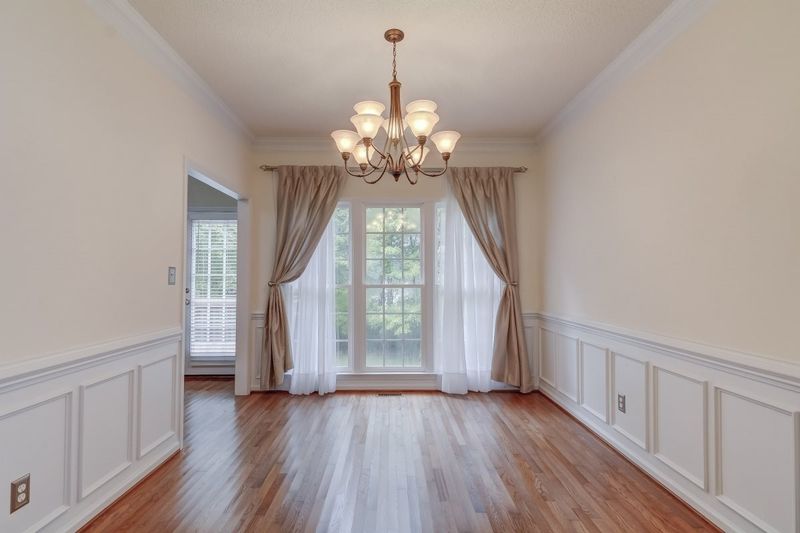 7023 Englehardt Dr, Raleigh, NC 27617