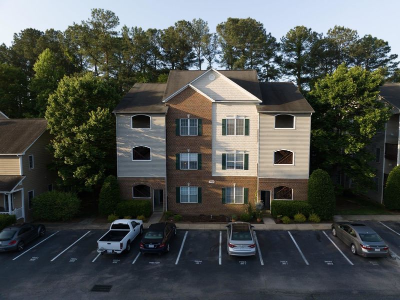 7024 Sandy Forks Pl #302, Raleigh, NC 27615